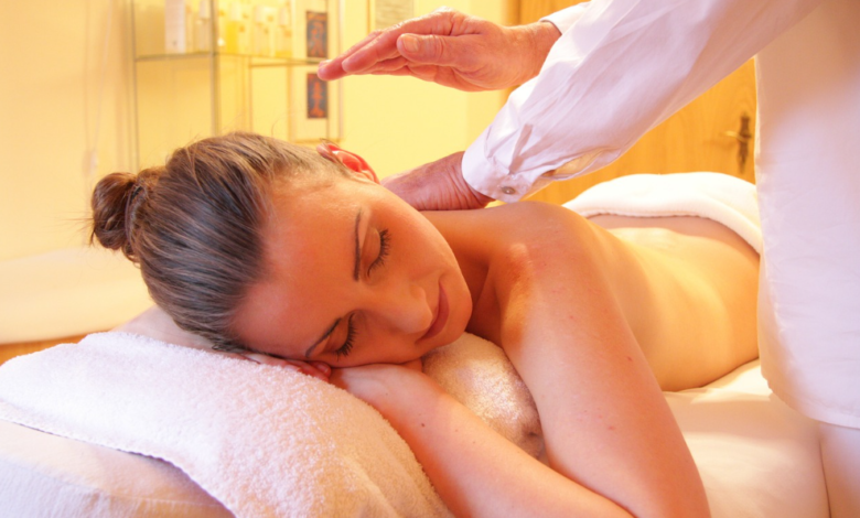 How Massage Therapy Improves Your Travel Experience