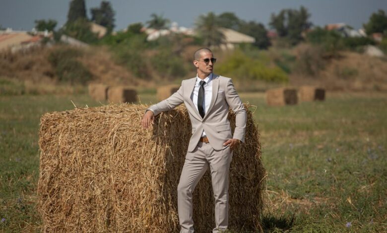 luminous arc inspiring visionary success