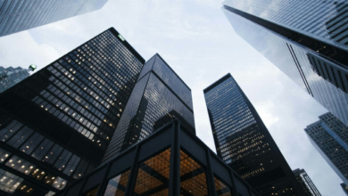 Traditional Banks vs Fundivi: The Real Differences in Products Process Speed and Access